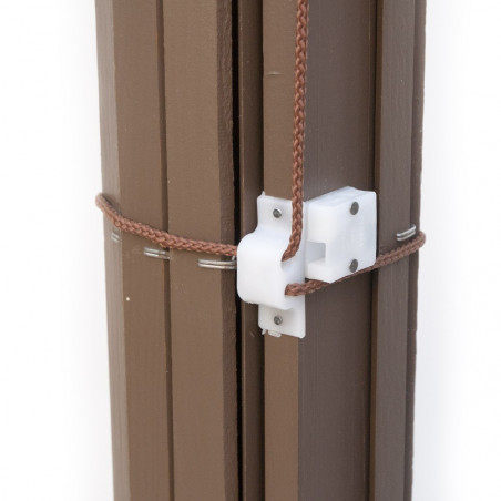 Persiana-madera-marron-CHP-atada-detalle-1