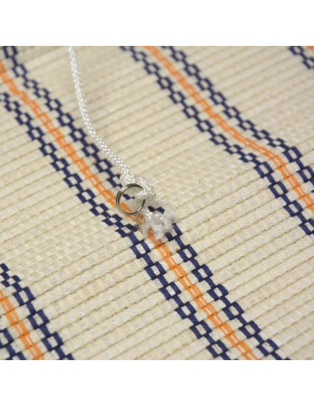 Persiana-de-esterilla-plegable-marfil-con-lineas-azul-y-naranja-5-comprogar