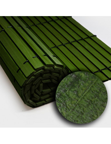 Trozo-rollo-persiana-madera-verde-rustico