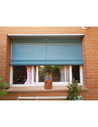 Persiana alicantina madera teñida barnizada o...