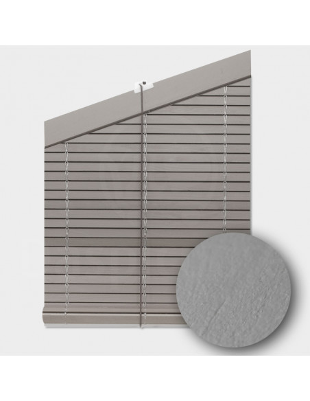 Persiana-madera-gris-pintada-cp-cabezal-triangular