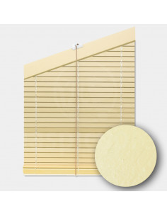 persiana-madera-pintada-marfil-crema-cp-cabezal-triangular